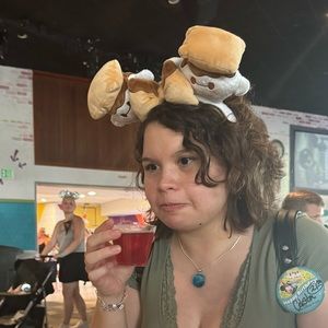 Meet your Posher, Celesta